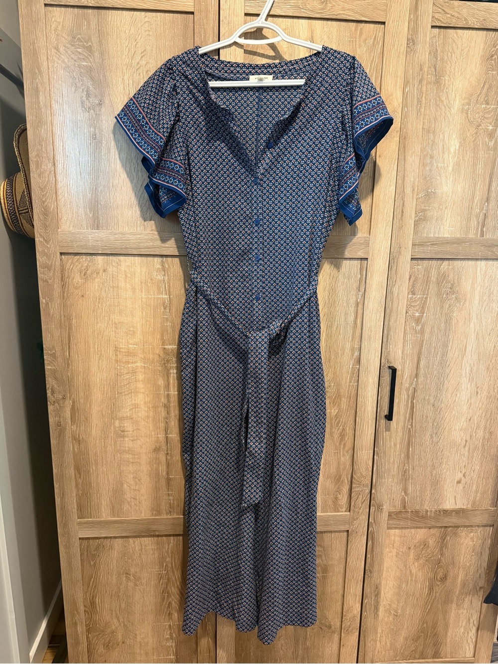 Max Studio Navy Printed Flutter-Sleeve Maxi Dress